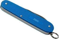 Victorinox Cadet Aqua Blue Limited Edition 2020 0.2601.L20 Swiss Pocket Knife -Victorinox || Böker || DMT Sales VT0 2601 L20 05 victorinox