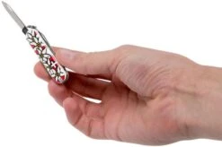 Victorinox Classic Edelweiss 0.6203.840 Swiss Pocket Knife -Victorinox || Böker || DMT Sales VT0 6203 840 05 victorinox