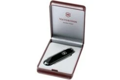 Victorinox Classic Gold Ingot 1gr 0.6203.87 Swiss Pocket Knife -Victorinox || Böker || DMT Sales VT0 6203 87 07 victorinox