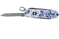 Victorinox Classic SD Porcelain Elegance Limited Edition 2021 0.6223.L2110 Swiss Pocket Knife 9 Victorinox Classic SD Porcelain Elegance Limited Edition 2021 0.6223.L2110 Swiss Pocket Knife -Victorinox || Böker || DMT Sales VT0 6223 L2110 03 victorinox