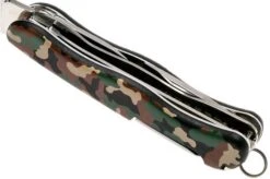 Victorinox Trailmaster, Swiss Pocket Knife, Camouflage -Victorinox || Böker || DMT Sales VT0 8463 MW94 04 victorinox vt0 8463 mw94 04